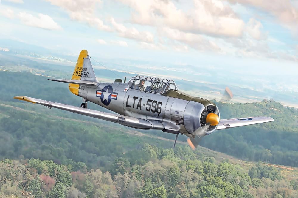 Italeri 92652 T-6G Texan 1:48 Scale Plastic Model Kit/Model Assembly