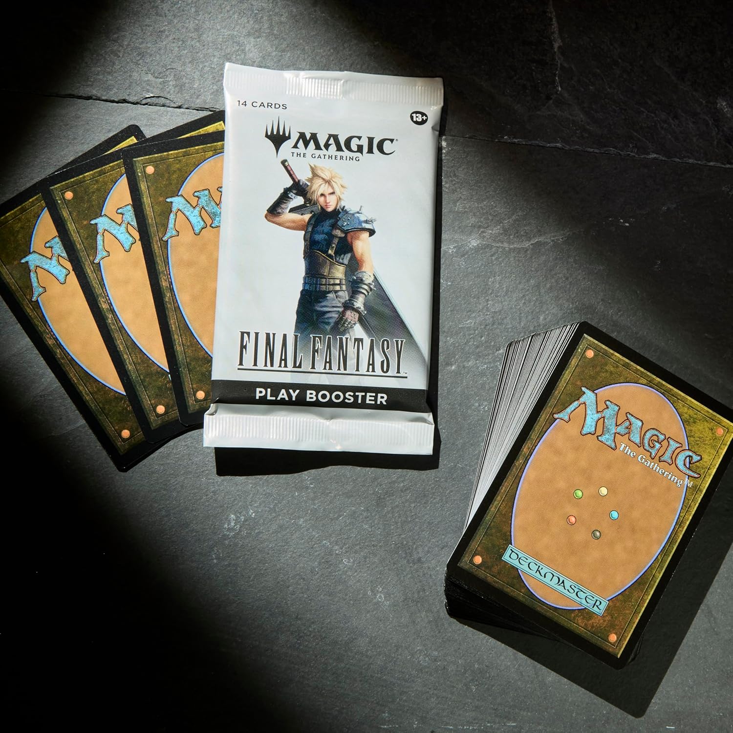 Magic: The Gathering: Final Fantasy - Play Booster Box