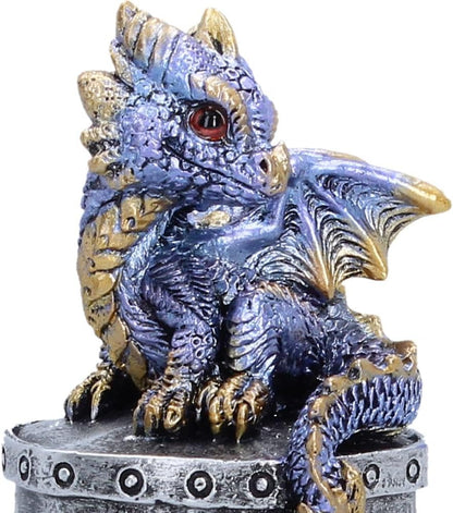 Hatchling Helm Dragon Figurine 13.2cm – Baby Dragon on Knight Helmet Fantasy Ornament (Blue