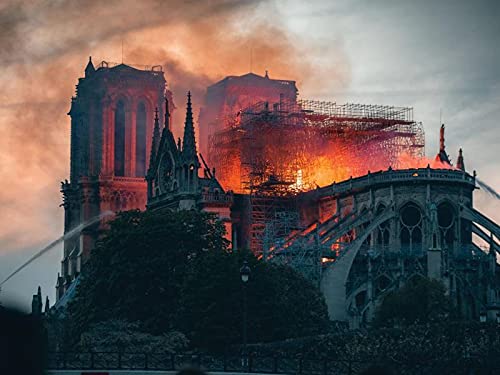Notre-dame de paris : l'épreuve des siècles