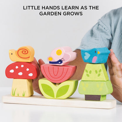 Le Toy Van – Pädagogische Petilou Bauklötze „Mein Stapelgarten“ aus Holz | Sensorisches Montessori-Lernspielzeug für Babys und Kleinkinder – Geeignet für Kinder ab 12 Monaten, PL009