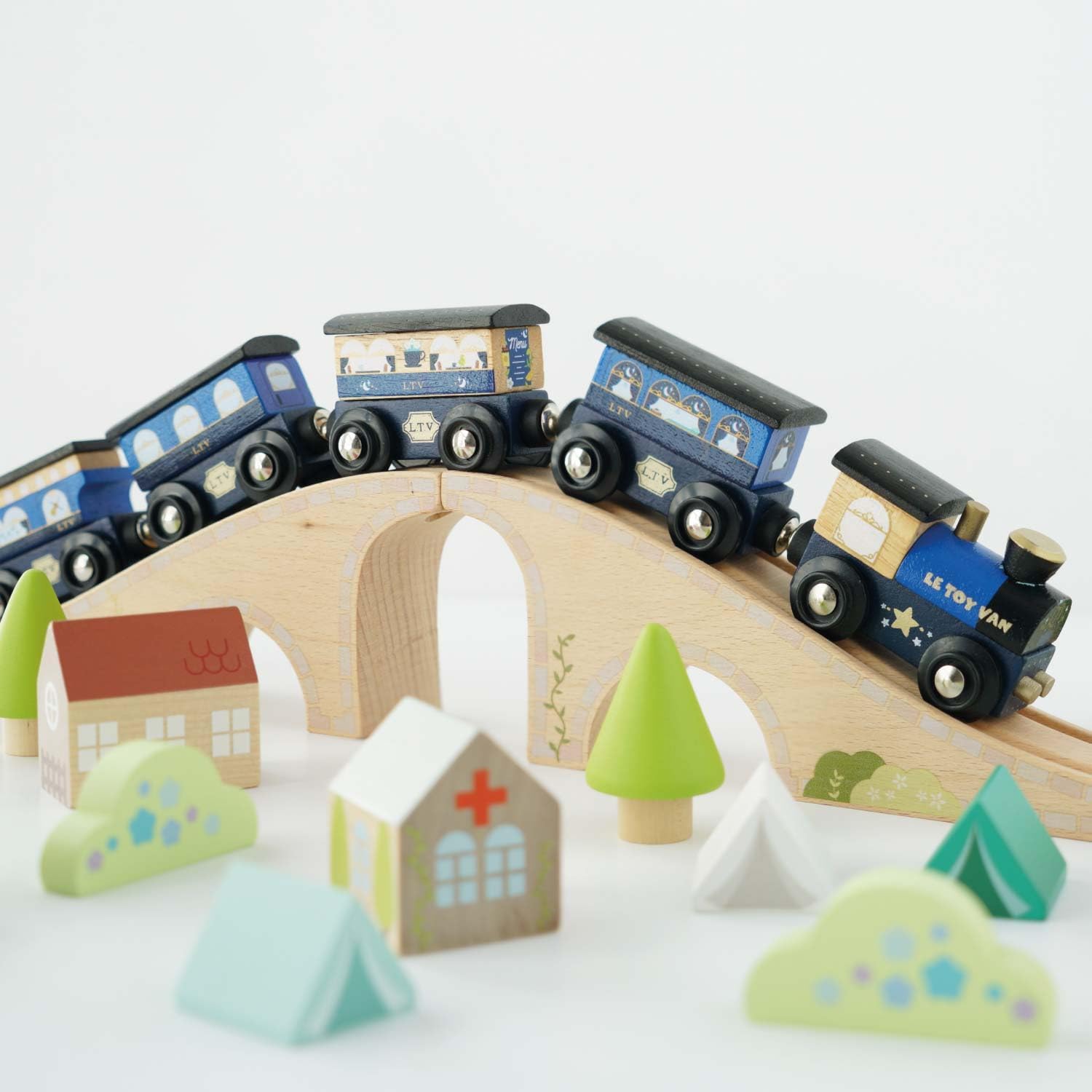 Le Toy Van TV712 Twilight, Blue Train, Universal