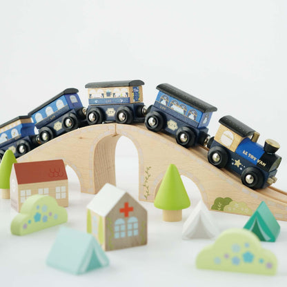 Le Toy Van TV712 Twilight, Blue Train, Universal