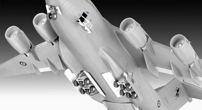 Revell 03747 Boeing C-17A Globemaster III 1:144 Scale - Unbuilt/Unpainted Plastic Model Kit