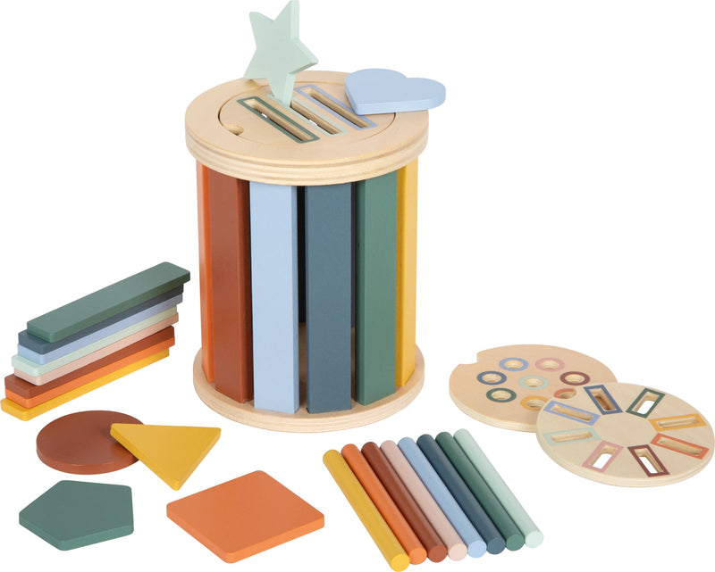 small foot Montessori sorteerspel met trommel, gemaakt van FSC® 100% gecertificeerd hout, 3 sorteerplaten met insteekelementen, vanaf 1 jaar, 12816