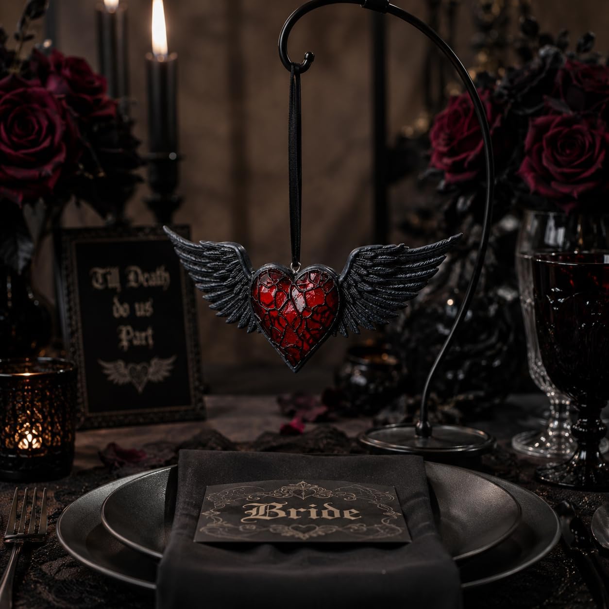 House of Obscura Gothic Hanging Ornament – Resin Dark Fantasy Decoration Collection (Black Winged Heart