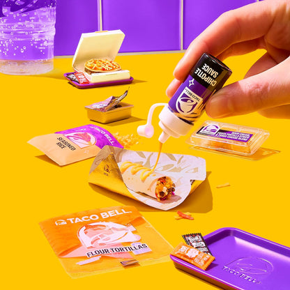 MGA's Miniverse Make It Mini Taco Bell Series 1 - Mini Verzamelobjecten, DIY, Hars Speelset, Replica Voedsel, Niet Eetbaar, voor Verzamelaars & Kinderen vanaf 8 jaar