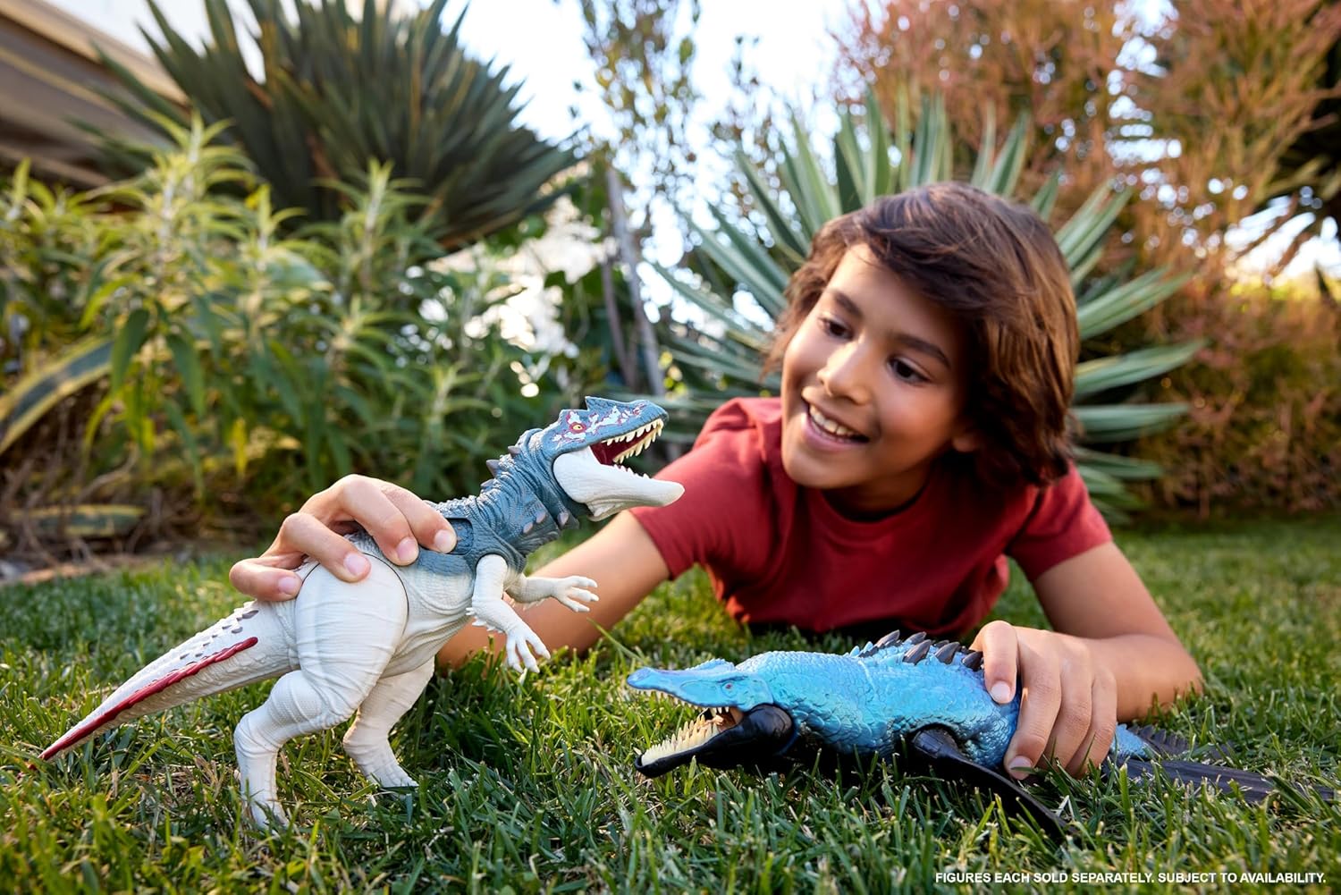 Mattel Jurassic World Dinosaur Figure Toy, Gigantic Thrashers Large Liopleurodon with 2 Attack Action & Evolve Feature, Digital Play