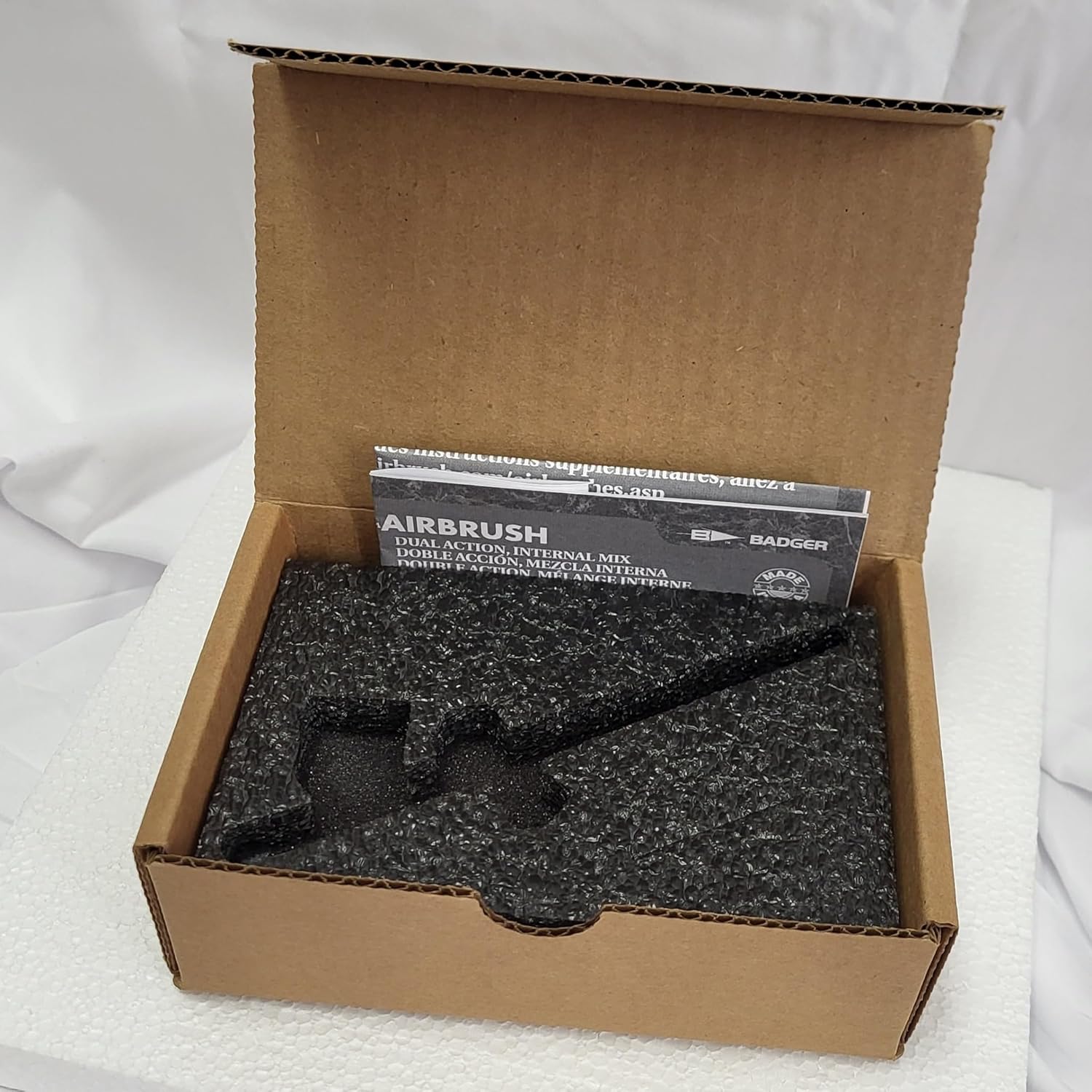 Lg. Gravity Feed Dual Action Sotar Airbrush (Fine)