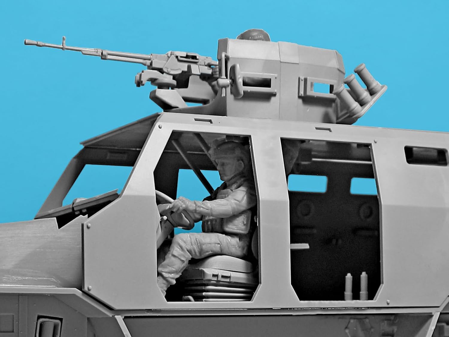 ICM - Modello Before The Assault. Eastern Ucraina 2022 |icm|ds3521| 1:35 Modello Char Promo