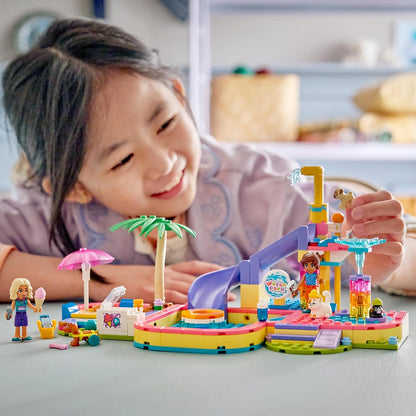 LEGO Friends Leuke Dag in het Waterpark Bouwpakket voor Kinderen met 4 Speelgoed Dieren Figuren Incl. Churro de Kat, en 2 Poppetjes van Nova en Leo - Cadeau voor Meisjes en Jongens vanaf 6 Jaar 42676