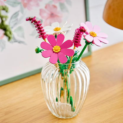 LEGO Botanicals Cosmeabloemen - Kunstbloem Boeket Bouwpakket voor Kinderen met 3 Bloemen en 2 Lampenpoetsersgras Stelen - Kinderkamer Decoratie - Cadeau voor Meisjes vanaf 9 Jaar en Volwassenen 11514