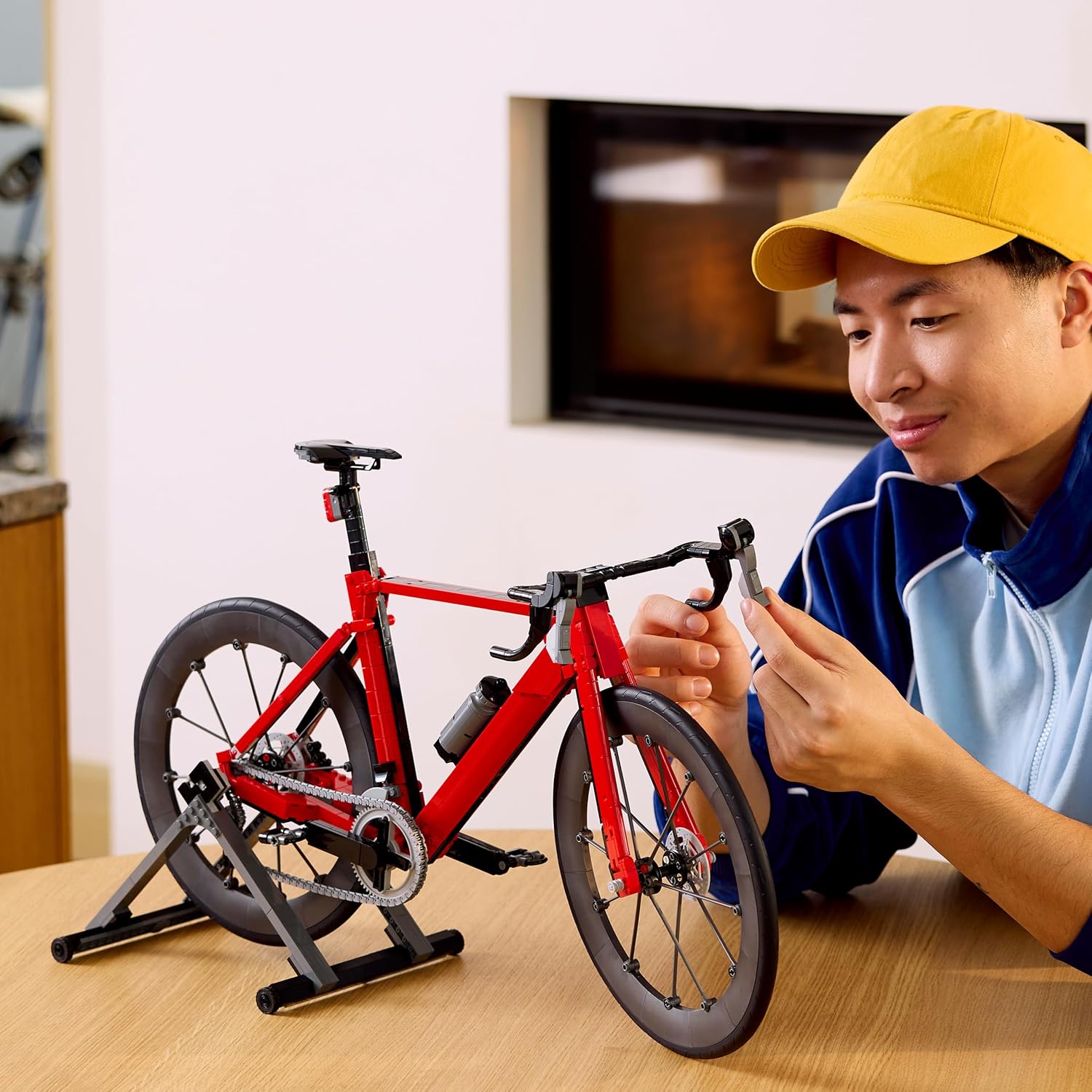 LEGO Icons Road Bike - DIY Model Kit for Adults - incl. Rubber Tyres, Derailleurs & Rear-Wheel Stand for Desk Decor - Sports Gift Idea for Cycling Fans - 11380