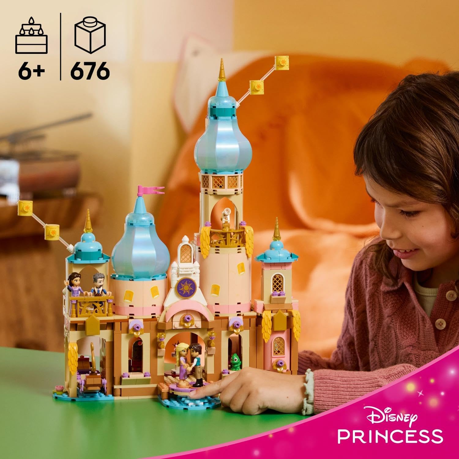 LEGO | Disney Princess Rapunzels Kasteel Bouwpakket voor Kinderen met 4 Poppetjes, Pascal Figuur en Accessoires - Cadeau voor Meisjes en Jongens vanaf 6 Jaar en Fans van Tangled - 43297