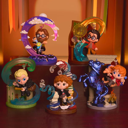 Harry Potter Happy HAUL Cliff Hangers Hover Figures Sortiment, Überraschungs-Sammelfigur im Blind Pack mit Display-Ständer, 5 cm groß, Limitierte Edition, ab 8 Jahren