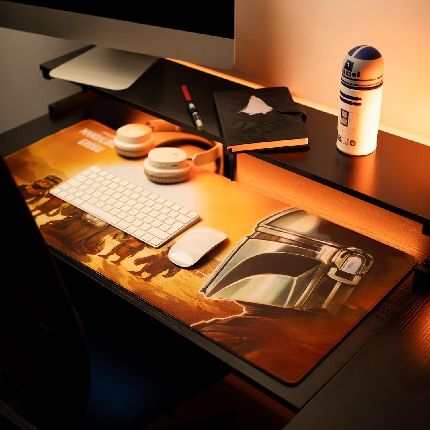 Grupo Erik Tappetino Mouse XXL Mandalorian e Grogu - Tappetino Scrivania Impermeabile e Antiscivolo 80x35cm | Mousepad, Accessori Gaming per Scrivania