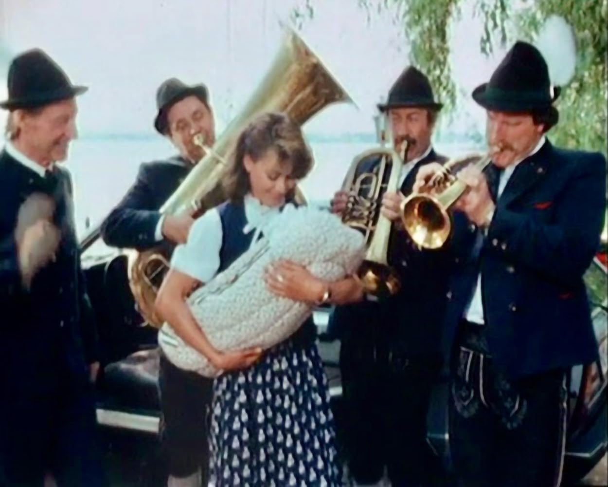 Und die Tuba bläst der Huber, Staffel 2 / Weitere 13 Folgen der Kultserie von Georg Lohmeier („Königlich Bayerisches Amtsgericht“) (Pidax Serien-Klassiker