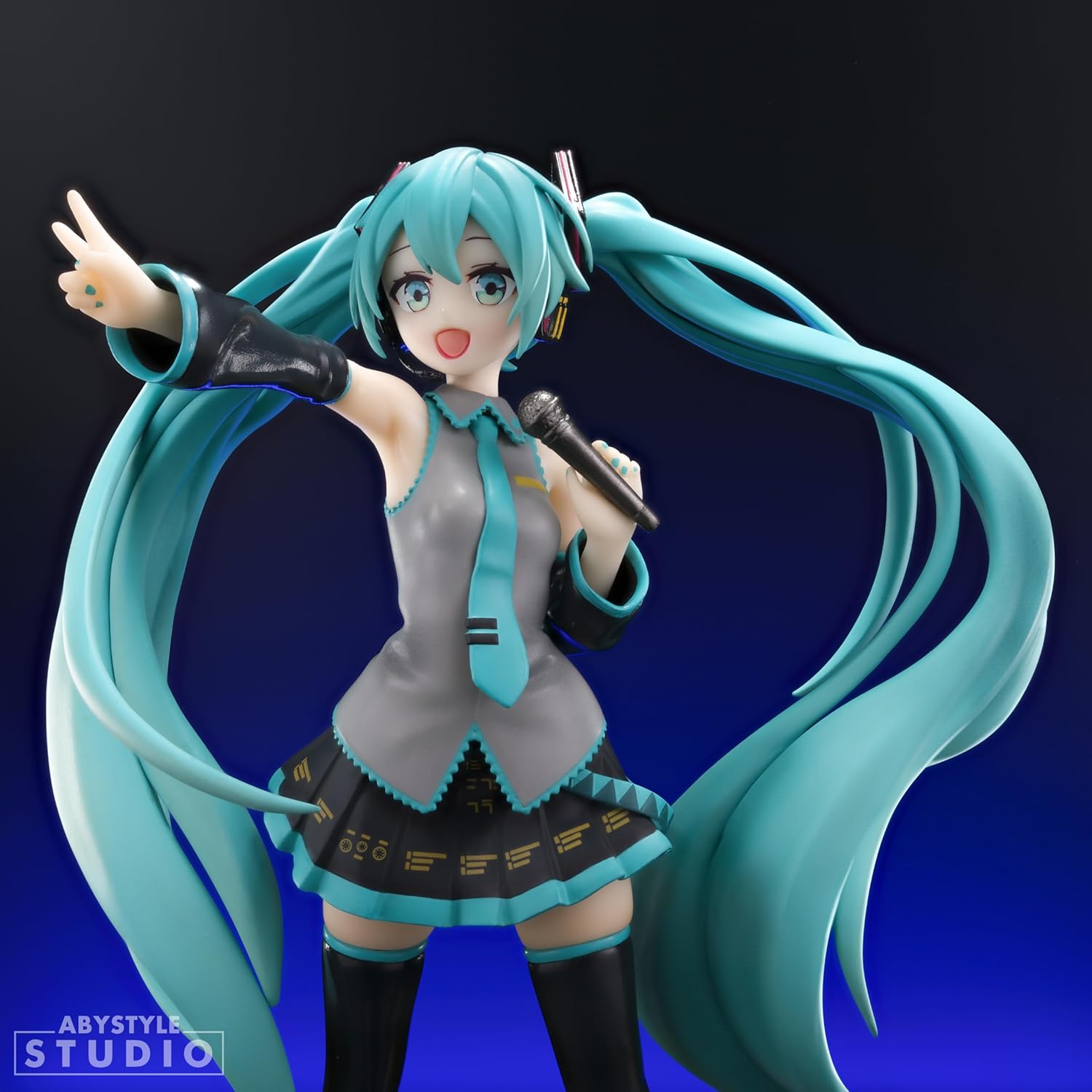 ABYstyle Studio Hatsune Miku 1/10 'Wink' Figurine 18cm - Official Product PVC