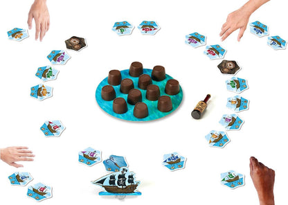 FlexiQ Arrr!-Mada Pirate Adventure Game with Barrels & Ships | Family Game from 6 Years | 2-5 Players, Approx. 15 Minutes Playing Time | Tactical Memory & Collecting Game