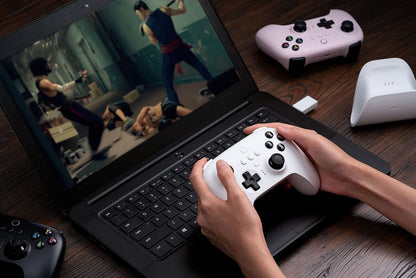 8BitDo Ultimate Controller with Charging Dock 2.4g for Windows, Android and iOS 16.3+ - White