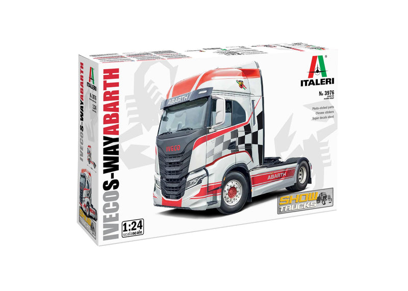 Italeri 3976 Iveco S-Way Abarth, Maßstab 1:24, Plastic Model Kit/Kunststoffmodell zum Zusammenbauen