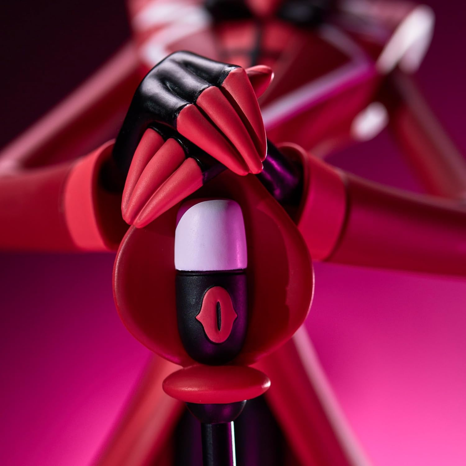 Numskull Hazbin Hotel Alastor Statua – Figura da Collezione Ufficiale con Finitura Lucida – Pezzo da Esposizione da 28cm