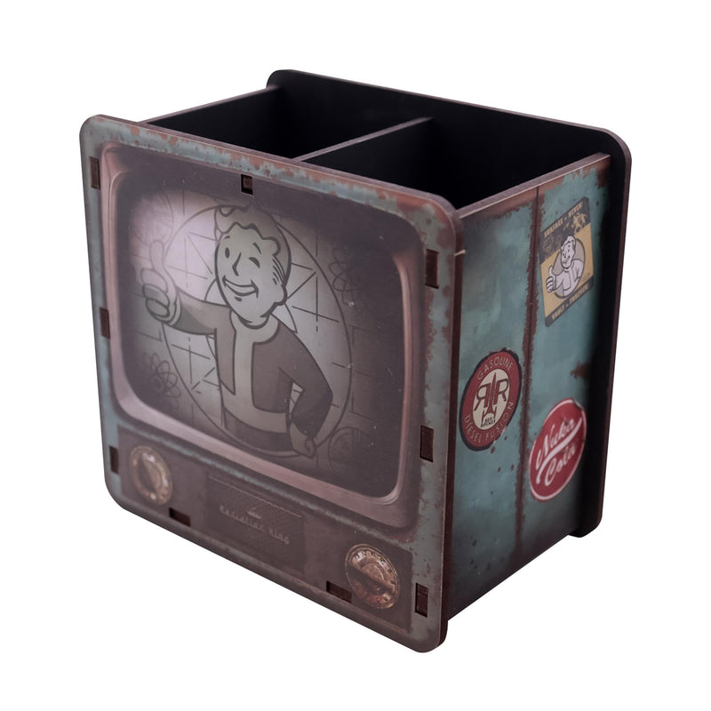 FaNaTtik Fallout Desk Tidy - Organizer da scrivania per TV con licenza ufficiale Vault‑Tec Retro con Vault Boy, portapenne e portapenne in MDF per giochi o ufficio