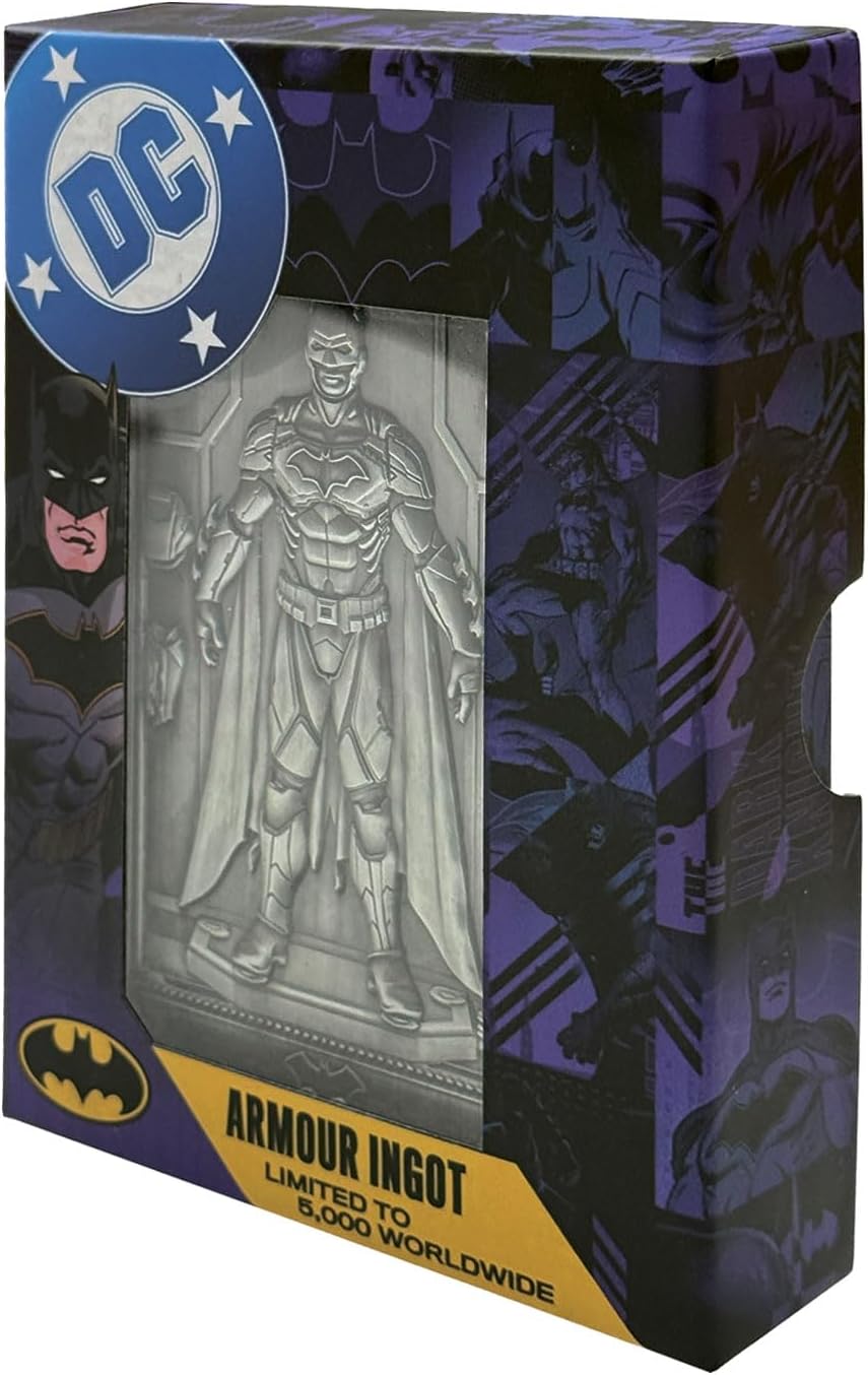 FaNaTtik Batman Wayne Industries Armour Barren – Offizielle DC Limited Edition 5.000 Metall-Sammelstück mit geprägtem Design und nummerierter Rückseite