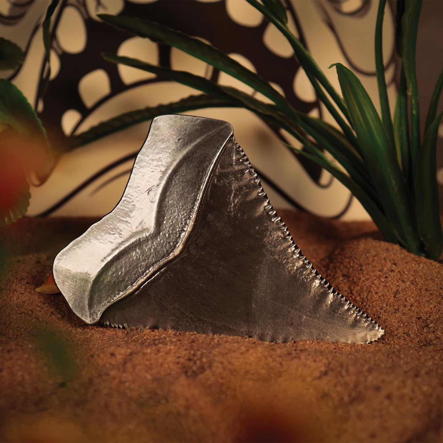 FaNaTtik Jaws 50th Anniversary Shark Tooth Metal Medallion - Limited Edition Collectible with Art Card (Limited to 1.975 worldwide
