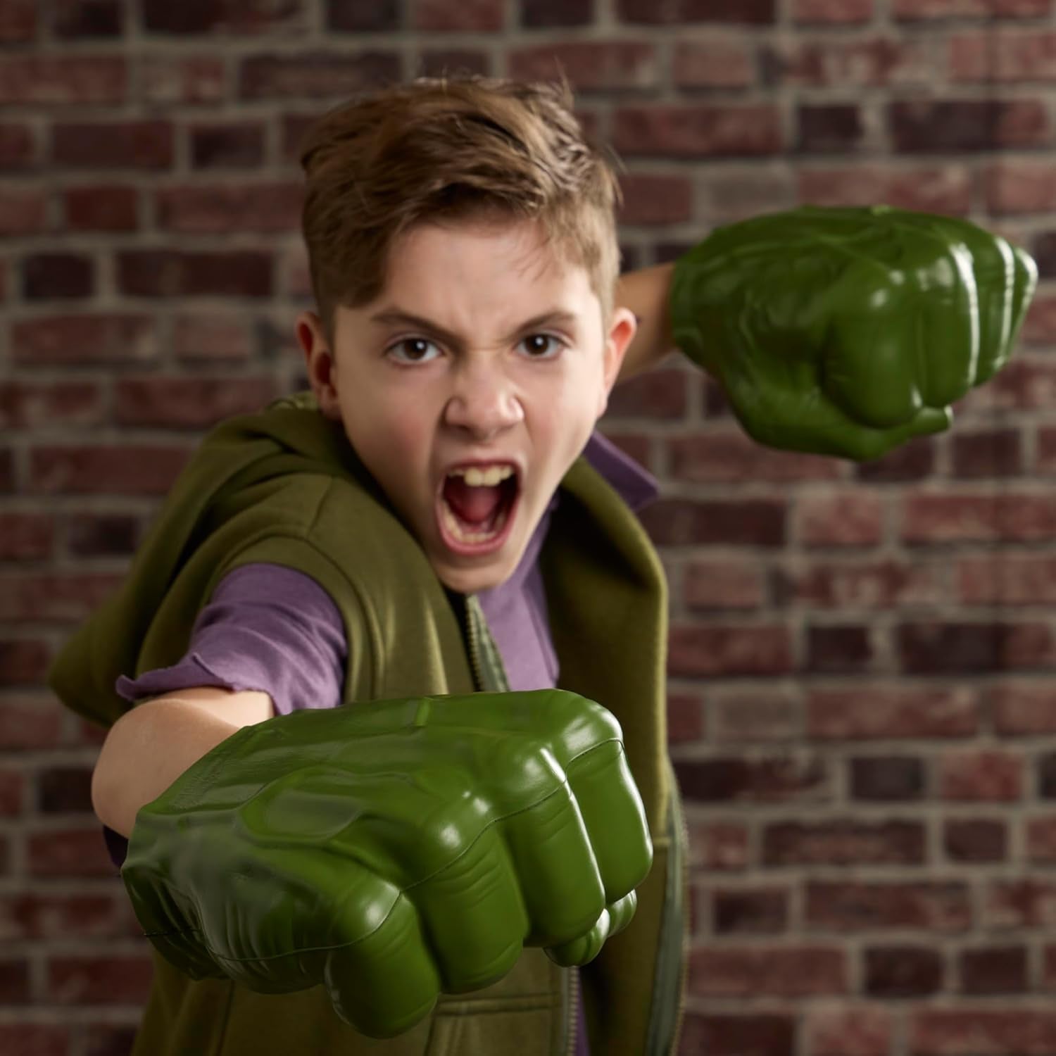 Marvel Spider-Man Day Hulk Gamma Smash Fists, Soft Foam Super Hero Role Play Toys for Costume Dress Up, Ages 5+