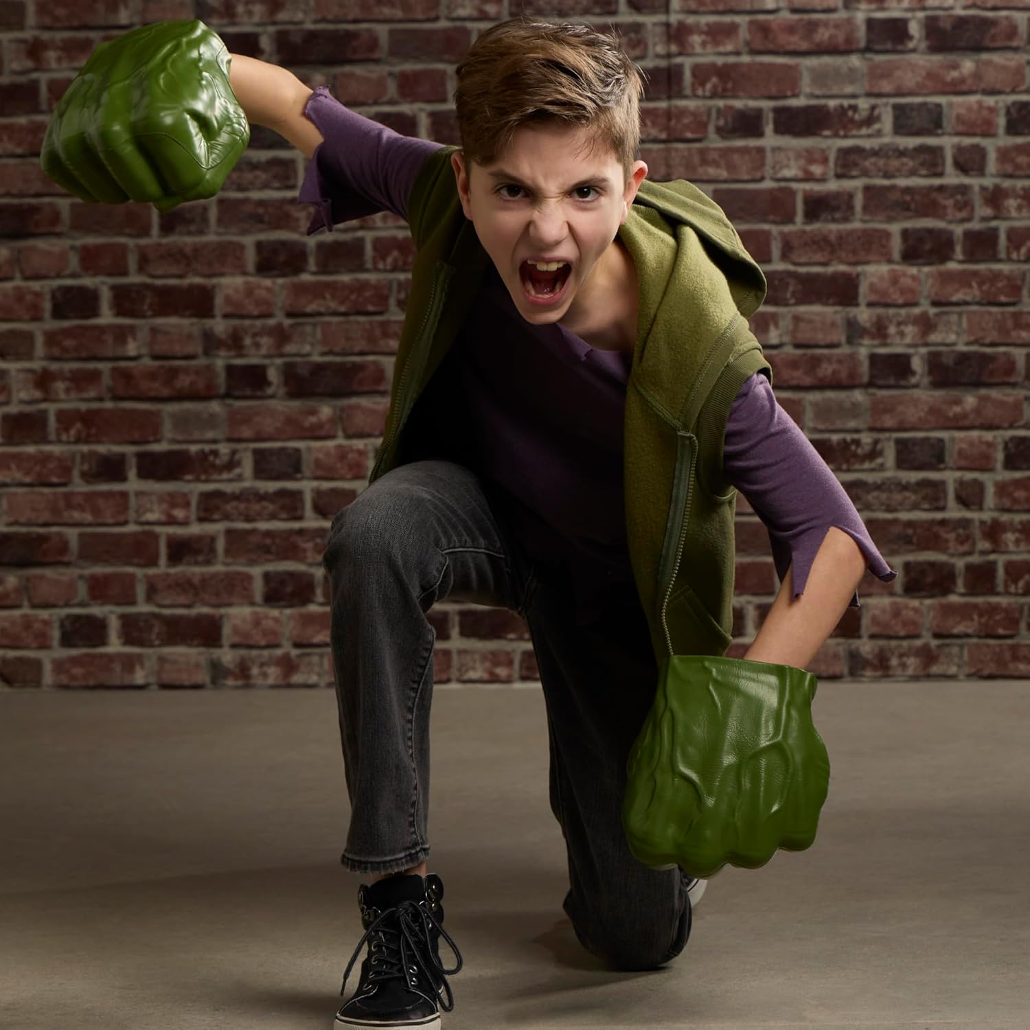 Marvel Spider-Man Day Hulk Gamma Smash Fists, Soft Foam Super Hero Role Play Toys for Costume Dress Up, Ages 5+