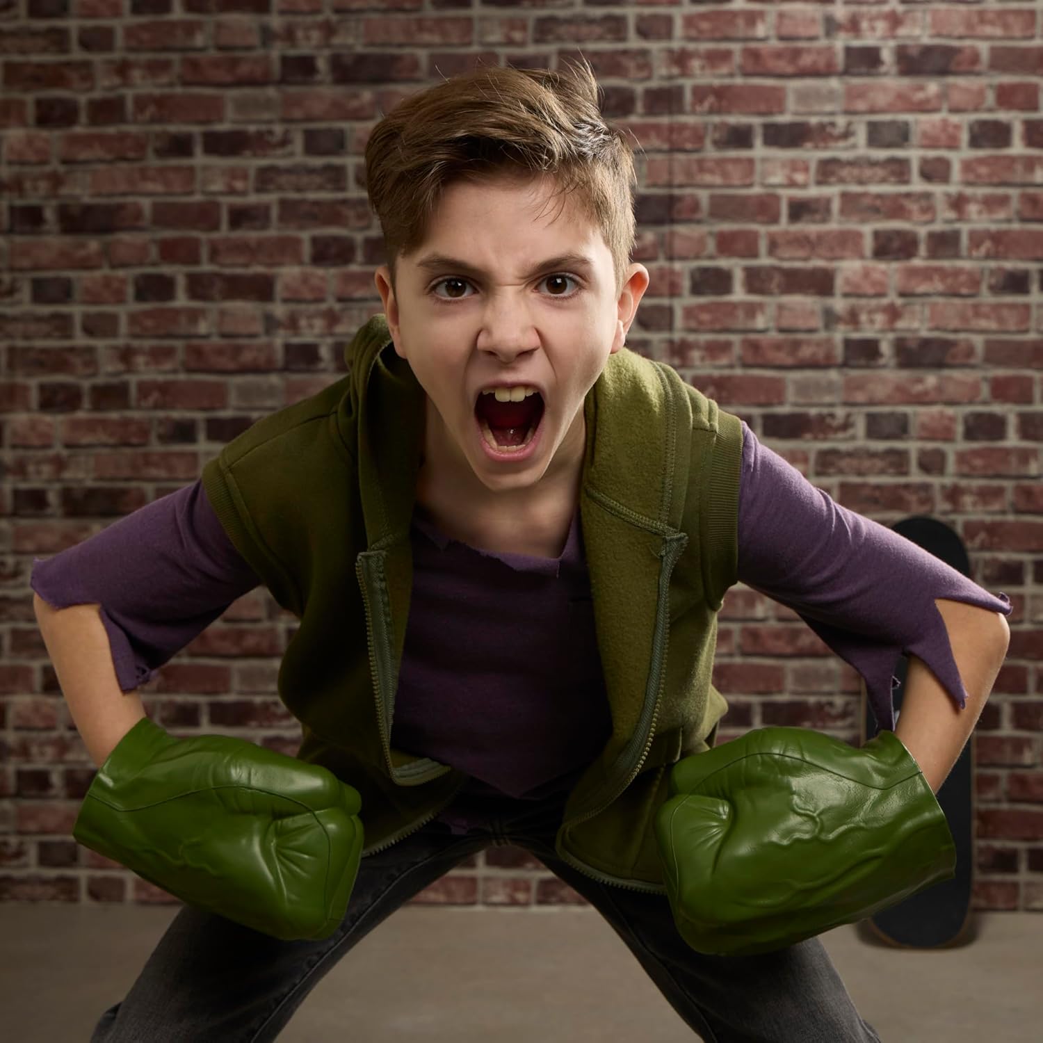 Marvel Spider-Man Day Hulk Gamma Smash Fists, Soft Foam Super Hero Role Play Toys for Costume Dress Up, Ages 5+