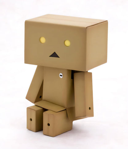 Kotobukiya Yotsuba to! Danboard Plastic Model, Total Height: Approx. 4.9 inches (125 mm), Non-Scale