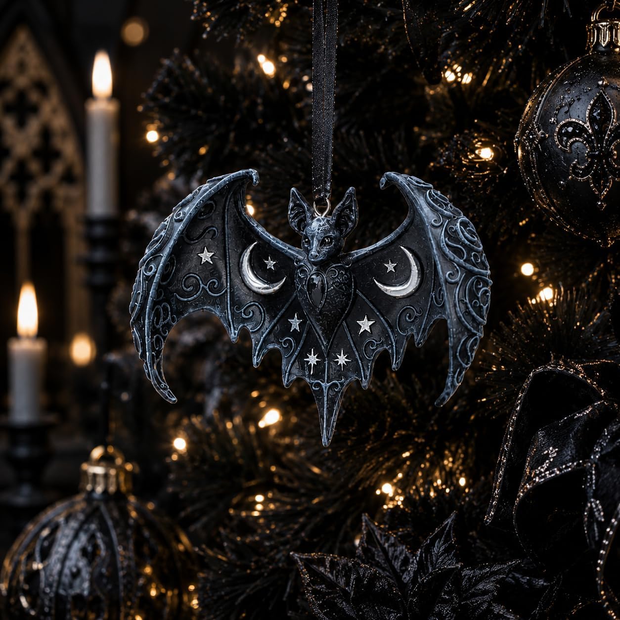 House of Obscura Gothic Hanging Ornament – Resin Dark Fantasy Decoration Collection (Lunar Wing Bat