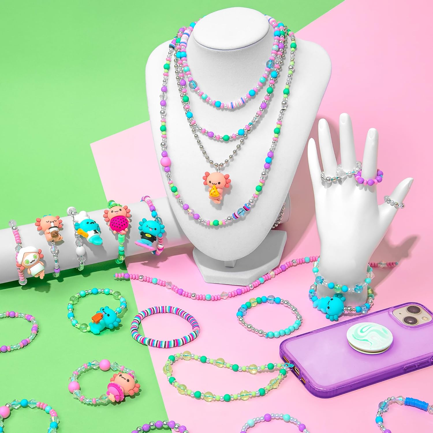 Fashion Angels Kit gioielli Basic Fun Charm Changers Axolotl League per bambine 6+ – Set fai da te con collane, bracciali, charm axolotl e perline colorate