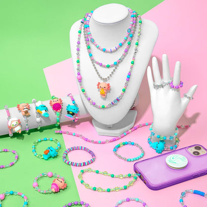Fashion Angels Kit gioielli Basic Fun Charm Changers Axolotl League per bambine 6+ – Set fai da te con collane, bracciali, charm axolotl e perline colorate