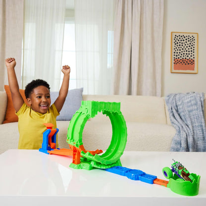 Hot Wheels Monster Trucks Spielset, Mutant Chaos, Loop-Challenge Track-Set mit Wreckin’ Wolf im Maßstab 1:64, ca. 110 g Slime-Schleim, 2 Spielmöglichkeiten, JMK91
