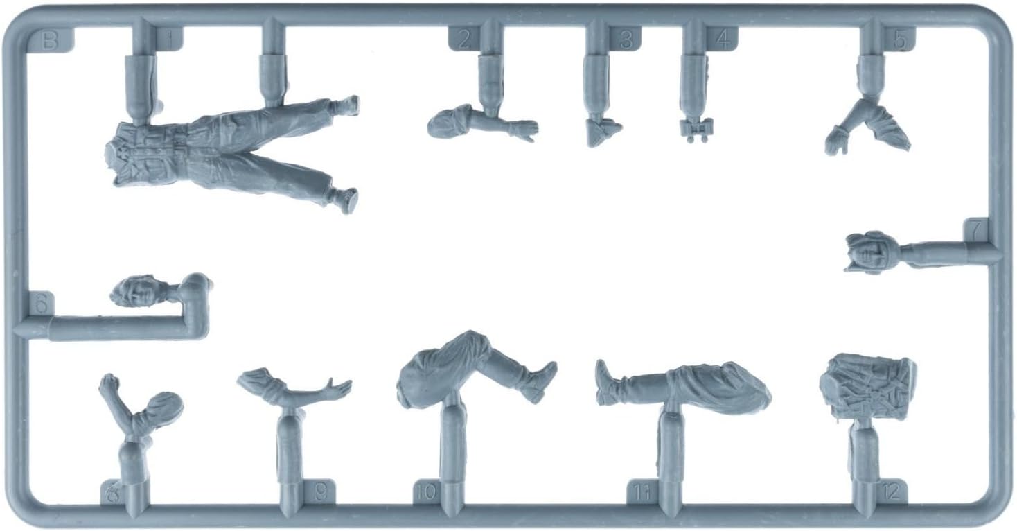 MiniArt - 1/48 German En Romanian Pilots W/ground Staff