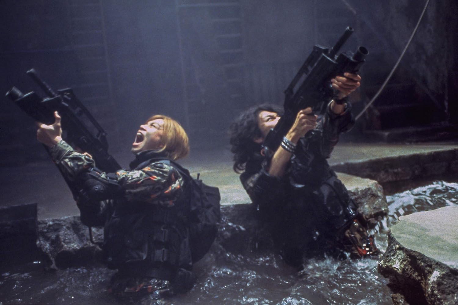 FUKASAKU, KINJI / FUKASAKU, KENTA - BATTLE ROYALE 2 - REVENGE CUT