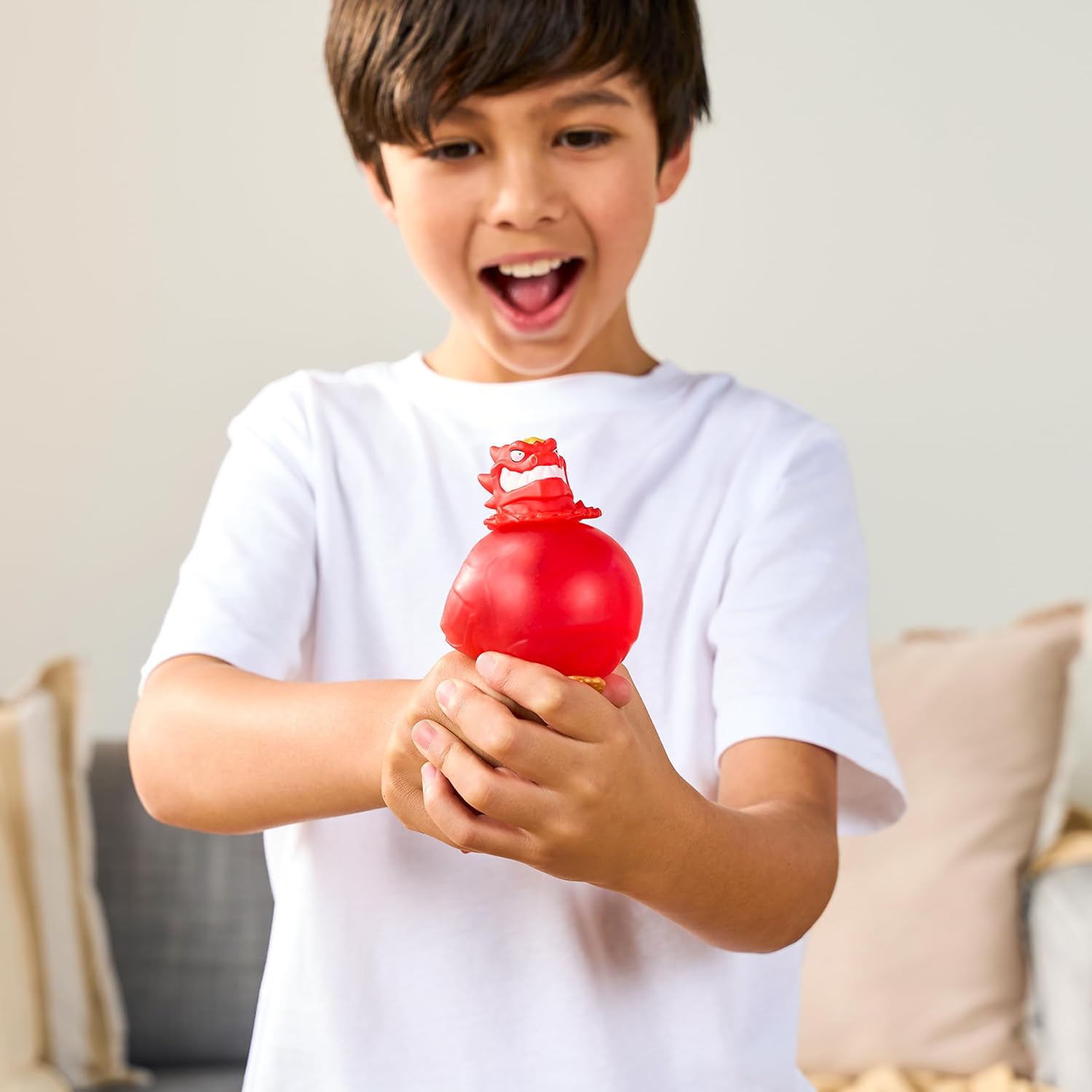 Goo Jitzu, Blazagon, Stretchy Collectible Action Figure, With Unique Goo Filling & Weapon, Tactile Sensory Toy That Stretches Up To 3x Its Size