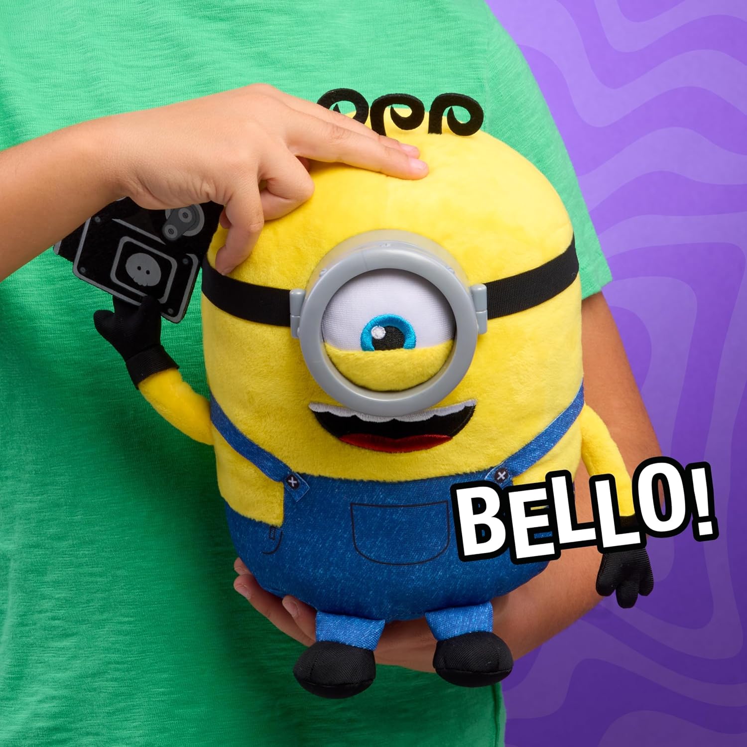 Just Play Illumination Minions Babbling James 23 cm Interactive Plush with Sounds, Phrases & Singing, Ages 3+ | 23 cm Plush with Sounds, Phrases & Singing, Ages 3+