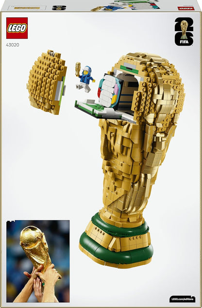 LEGO Editions Trofeo Ufficiale della Coppa del Mondo FIFA - Kit di Modellismo Fai da Te 3D con Minifigure da Collezione - Regalo per Ragazzi e Ragazze da 12 Anni in su e Adulti Fan dello Sport - 43020
