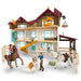 Schleich Horse Club | Lakeside Villa & Paddock 42785 | Reiterhof Spielset mit Villa, 2 Pferden, 3 Figuren und Hund | Aufzug, Rutsche, Schaukel & Zubehör | Spielzeug für Kinder ab 5 Jahren | 157 Teile