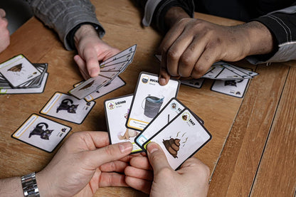 Shat on a Cat – The Card Game, 2-5 players, 10-20 mins