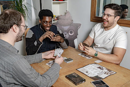 Shat on a Cat – The Card Game, 2-5 players, 10-20 mins