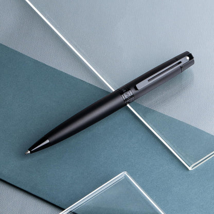 Sheaffer Gift Set 300 | G9343 Matte Black with Polished Black Trim Ballpoint Pen with Medium Notebook | Premium Gift Set