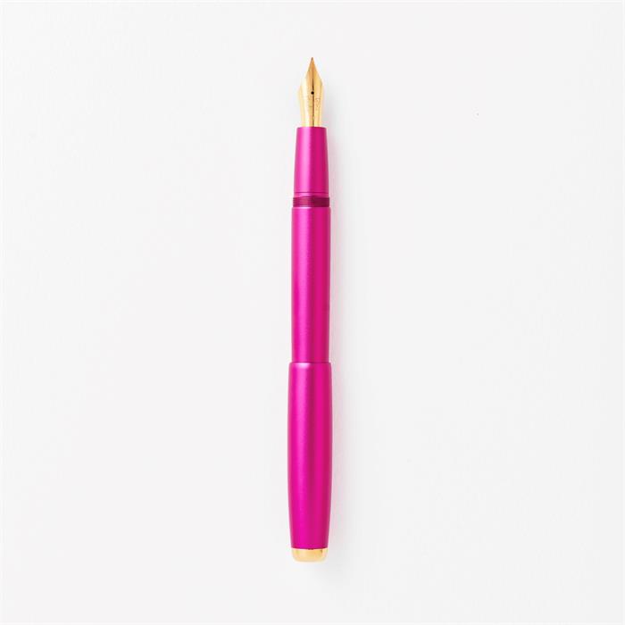 Tom's Studio The Studio Fountain Pen - Medium Nib - Mulberry