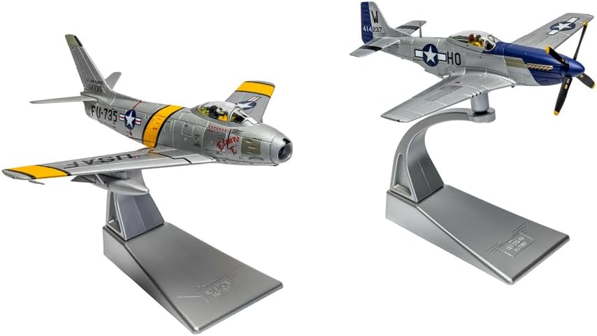 Corgi AA27709 North American P-51D Mustang, ‘Moonbeam McSWINE’, William T. ‘Bill’ Whisner Jr, 1945 - DieCast Model Aviation, for ages 14+