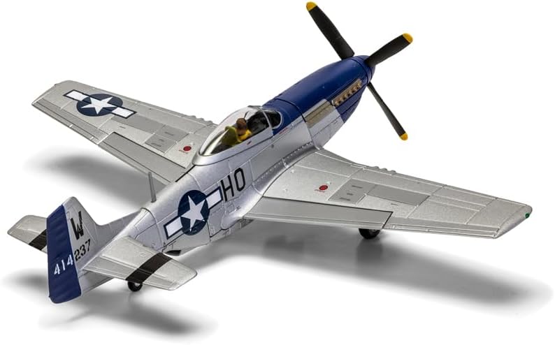 Corgi AA27709 North American P-51D Mustang, ‘Moonbeam McSWINE’, William T. ‘Bill’ Whisner Jr, 1945 - DieCast Model Aviation, for ages 14+