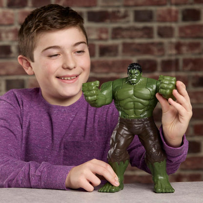 Marvel Spider-Man: Brand New Day Schmetter-Action Hulk, Action-Figur (29,9 cm), Superhelden-Spielzeug für Kinder, ab 4 Jahren